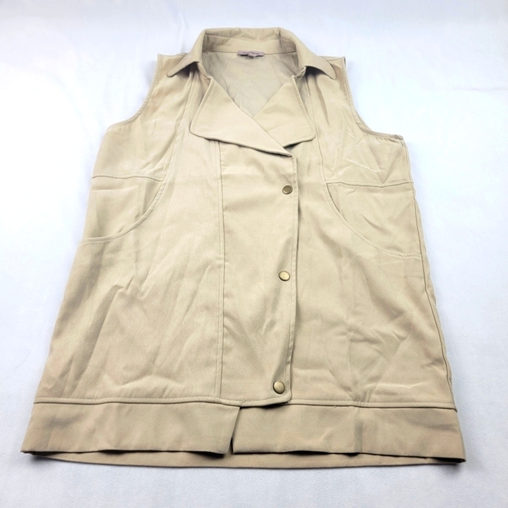NWT Remixmess tan oversized snap front pocket vest‎